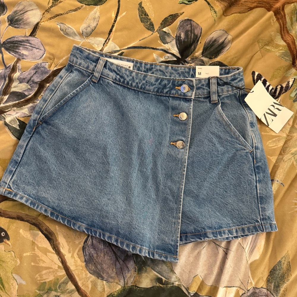 Zara Blue Denim Skort size Medium NWT